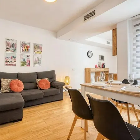 Apartamento Entero, Centro De Con Cochera