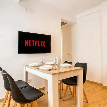 Entero, Centro De Con Cochera Apartamento *